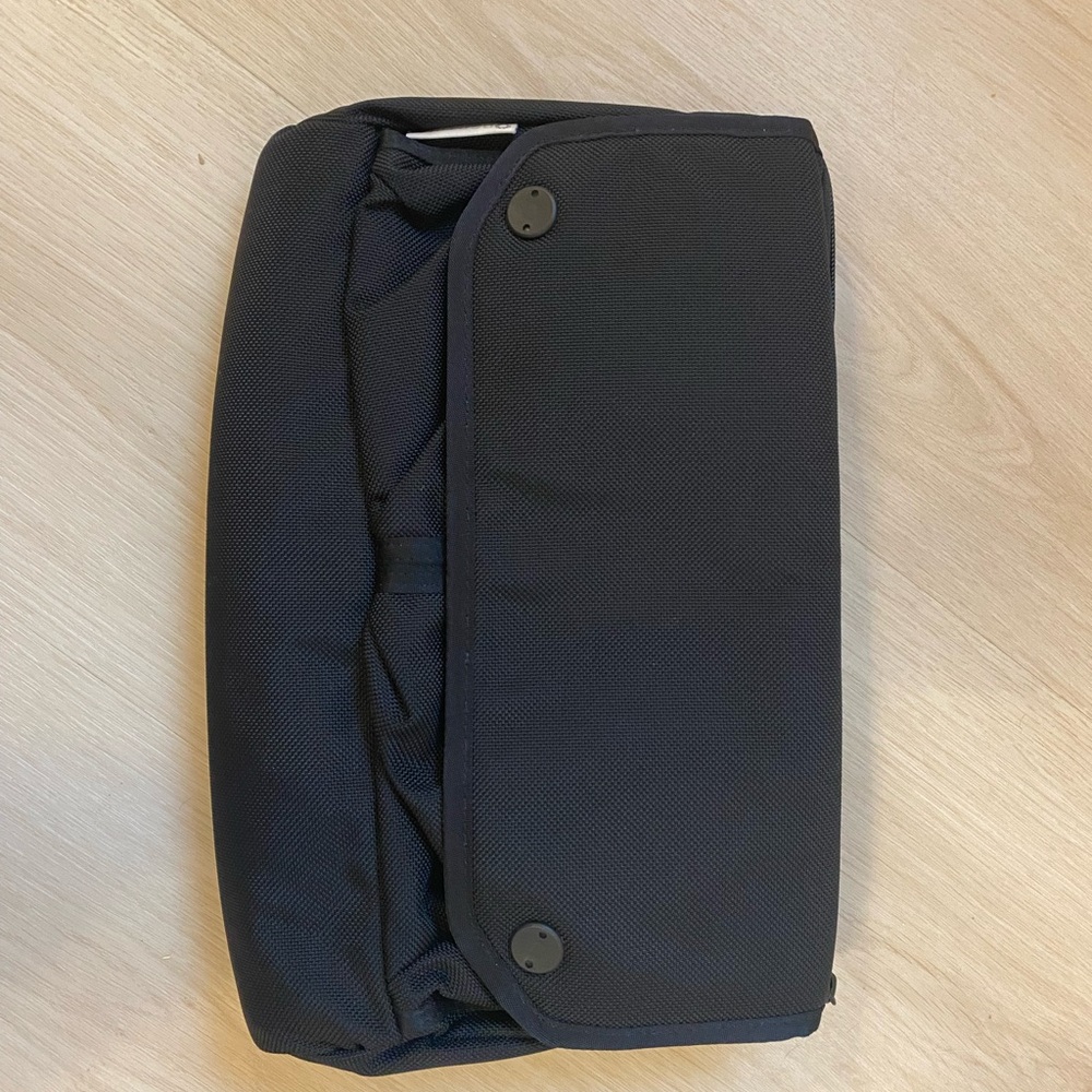 NEW Dsptch (made in usa) waist / sling pack. - Picture 4 of 9